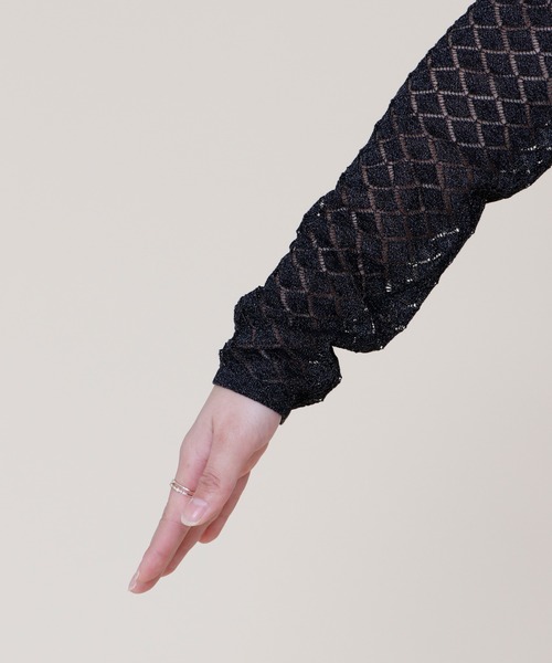 TITE IN THE STORE（ティテ　インザ　ストア）の「ダイヤ柄フリルネックニット（ニット/セーター・レディース・ブラック/オフホワイト・FREE）」の16枚目の写真