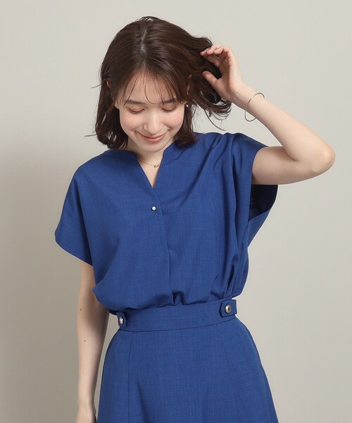 ITS'DEMO(イッツデモ)の「◆【UV/洗える/吸水速乾/冷感/イージーアイロン/通勤】麻調合繊スキッパーブラウス(シャツ/ブラウス・レディース・ベージュ/パープル/ブルー/ネイビー・38/40)」の22枚目の写真