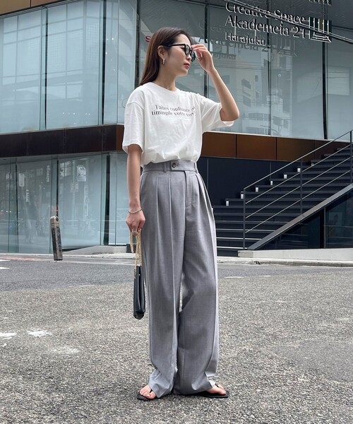 fredy emue（フレディエミュ）の「VOYAGE Tシャツ（Tシャツ/カットソー・レディース・オフホワイト/ベビーピンク/チャコールグレー・38）」の4枚目の写真