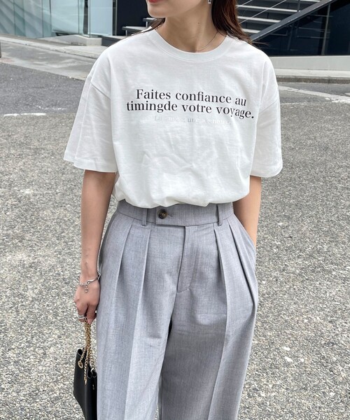 fredy emue（フレディエミュ）の「VOYAGE Tシャツ（Tシャツ/カットソー・レディース・オフホワイト/ベビーピンク/チャコールグレー・38）」の9枚目の写真