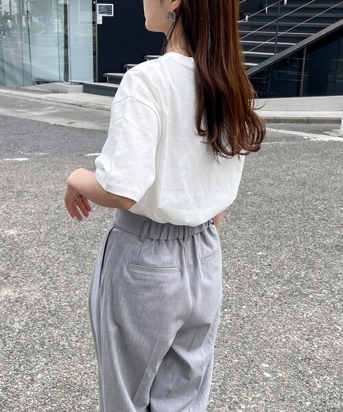 fredy emue（フレディエミュ）の「VOYAGE Tシャツ（Tシャツ/カットソー・レディース・オフホワイト/ベビーピンク/チャコールグレー・38）」の12枚目の写真