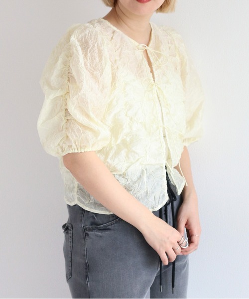 cepo（セポ）の「シアーシャーリングリボンブラウス（シャツ/ブラウス・レディース・オフホワイト/グリーン/ブラック・M）」の2枚目の写真