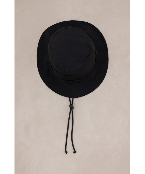 AZUL by moussy(アズールバイマウジー)の「ウォーターリペレントポケッタブルサファリハット(キャップ・レディース・ライトカーキ/ブラック/アイボリー・FREE)」の15枚目の写真