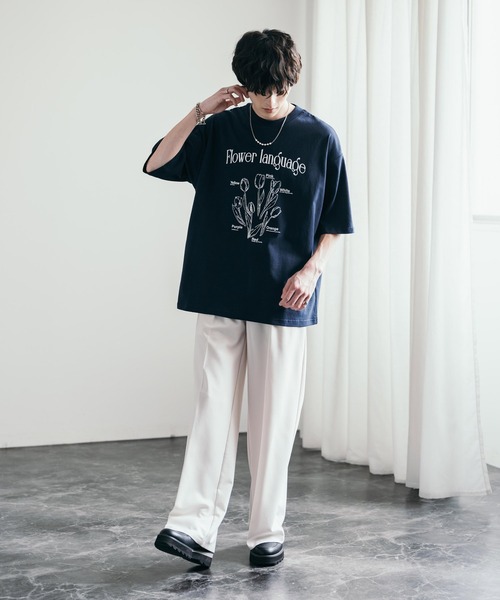 Rocky Monroe（ロッキーモンロー）の「オーバーサイズフラワー