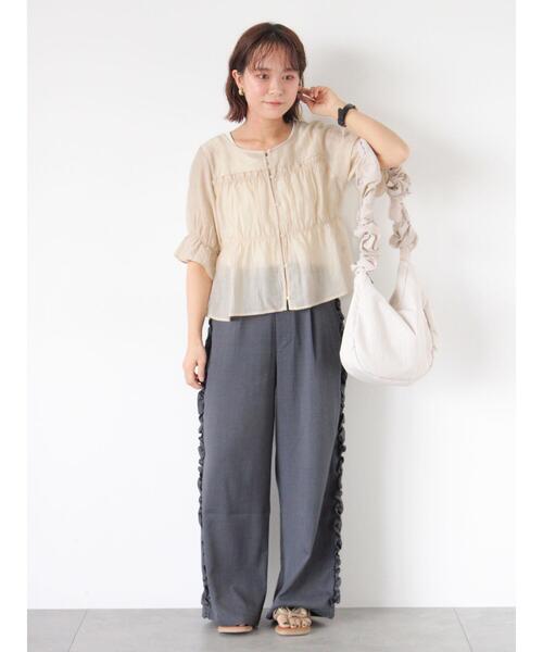 ehka sopo（エヘカソポ）の「サイドフリルパンツ（その他パンツ・レディース・ベージュ/チャコールグレー/ブラック・F）」の19枚目の写真
