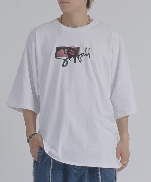 RE730(アールイーセブンサーティー)の「RE730 ビッグシルエットドルマンTシャツ セクシーなリッププリント(Tシャツ/カットソー・メンズ・オフホワイト・MEDIUM)」の12枚目の写真