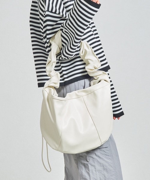 kmrii ボディバッグ フェザー付き セール】ギャザー ショルダー ボディバッグ BA-234（ショルダーバッグ