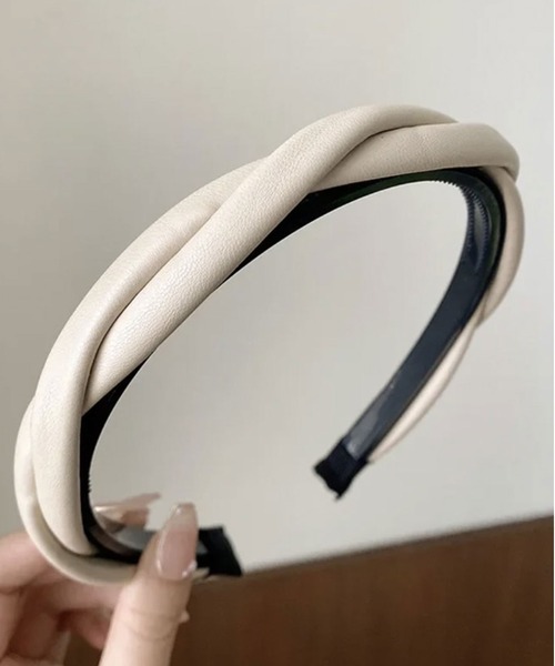 ammy.（エイミードット）の「【 ammy. / エイミードット 】 ツイスト カチューシャ（カチューシャ・レディース・ブラウン/アイボリー/ブラック・FREE）」の2枚目の写真