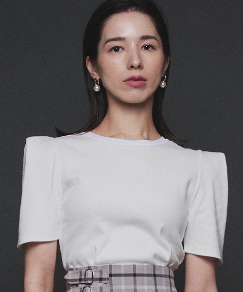 Narcissus(ナルシス)の「【SINN】ショルダートップス(Tシャツ/カットソー・レディース・ホワイト/ブラック・FREE)」の19枚目の写真