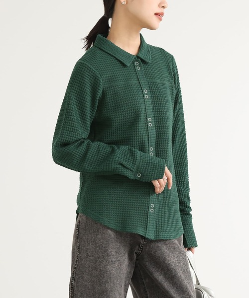 n'OrLABEL(ノアールレーベル)の「ワッフルニットソーシャツ(シャツ/ブラウス・レディース・アイボリー/ブラック/グリーン・1/2)」の5枚目の写真