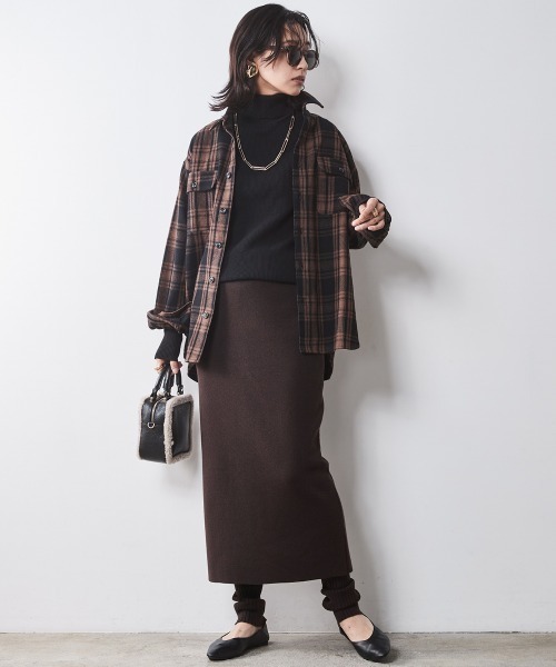 CHIC STYLE（シックスタイル）の「レギンス付ニットタイトスカート ＜大きいサイズ有＞シックスタイル（スカート・レディース・グレー/ブラック/ブラウン・M/L/LL/3L/4L/5L）」の4枚目の写真