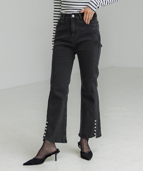 coca(coca)(コカ)の「ストレッチ 裾スリットパールデニム(デニムパンツ・レディース・ブラック/ライトブルー・S/M/L)」の1枚目の写真