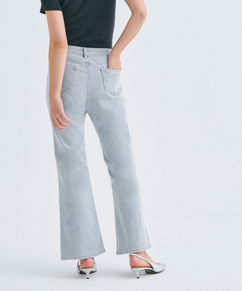 coca(coca)(コカ)の「ストレッチ 裾スリットパールデニム(デニムパンツ・レディース・ブラック/ライトブルー・S/M/L)」の7枚目の写真