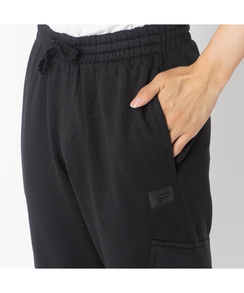 Reebok（リーボック）の「CL チーム トラディション カーゴ パンツ / CL TEAM TRADITION KNIT CARGO PANT（カーゴパンツ・メンズ・ブラック・LARGE/MEDIUM/SMALL/XX-LARGE/XXX-LARGE/X-LARGE）」の3枚目の写真