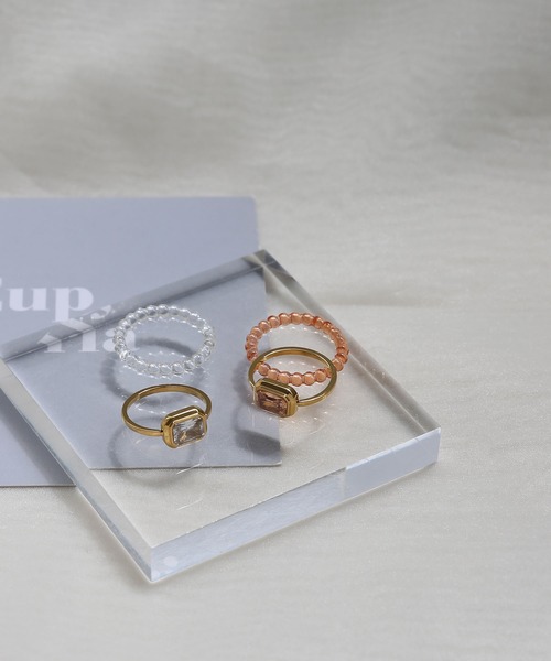 colleca la（コレカラ）の「[stainless]スクエアストーン ステンレス×クリア素材のセットリング〈金属アレルギー対応〉（リング・レディース・ブラウン系/クリア・ONE SIZE）」の5枚目の写真