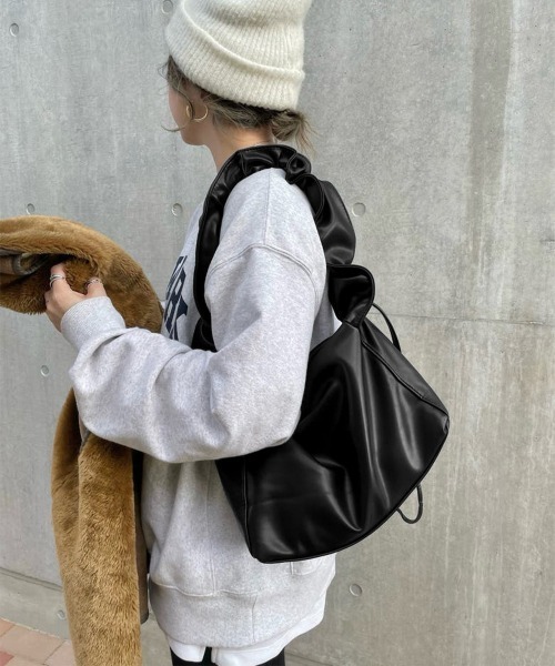 Miniministore（ミニミニストア）の「ギャザーショルダーバッグ ドロストバッグ（ショルダーバッグ・レディース・シルバー/ブラック/アイボリー/ピンク・FREE）」の9枚目の写真