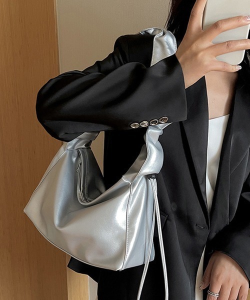 Miniministore（ミニミニストア）の「ギャザーショルダーバッグ ドロストバッグ（ショルダーバッグ・レディース・シルバー/ブラック/アイボリー/ピンク・FREE）」の12枚目の写真