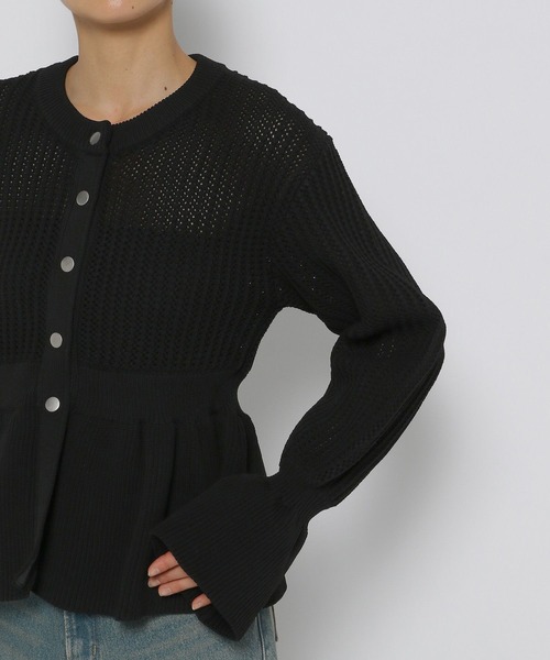 LOWRYS FARM（ローリーズファーム）の「ペプラムニットカーディガンＬＳ 143072（カーディガン/ボレロ・レディース・ブルー/ブラック/アイボリー・FREE）」の9枚目の写真