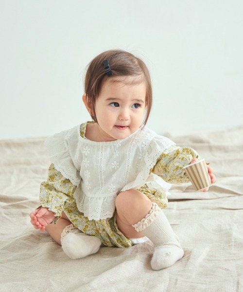 セール】【ベビー】レーススタイ付き 花柄 ロンパース（ロンパース