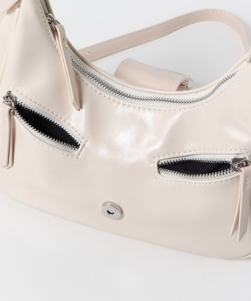 URBAN RESEARCH ROSSO WOMEN（アーバンリサーチ　ロッソ）の「ベルトデザインハンドバッグ（ハンドバッグ・レディース・ブラック/ベージュ・-）」の6枚目の写真