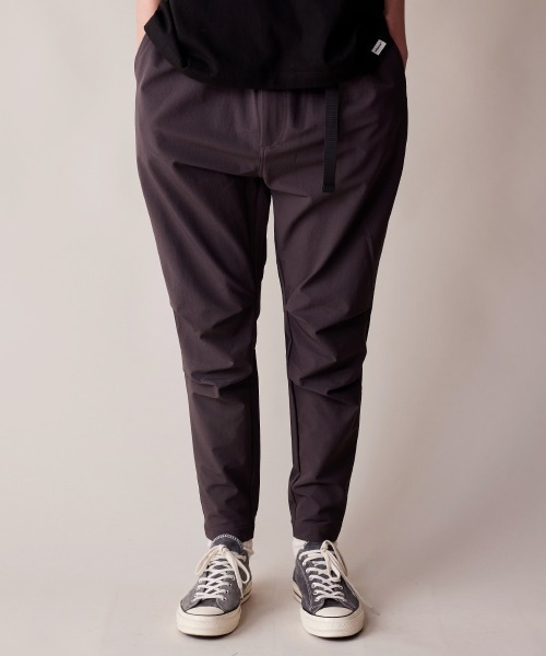 rehacer(レアセル)の「rehacer : Narrow Stretch Easy Pants / ナローストレッチ イージーパンツ(その他パンツ・メンズ・ブラック/オリーブ/グレー/ネイビー・SMALL/LARGE/MEDIUM)」の2枚目の写真
