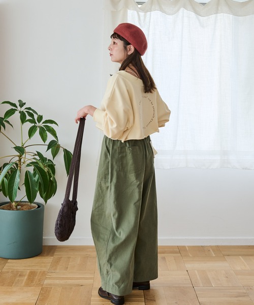 Crisp（クリスプ）の「コンセプトロゴスウェットS（スウェット・レディース・ネイビー/ブラウン/アイボリー・FREE）」の12枚目の写真