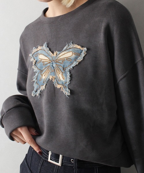 SpRay（スプレイ）の「裏起毛バタフライデニムトップス（スウェット・レディース・チャコールグレー/オフホワイト/ブラウン・FREE）」の11枚目の写真