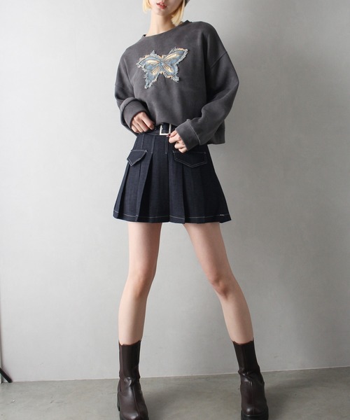 SpRay（スプレイ）の「裏起毛バタフライデニムトップス（スウェット・レディース・チャコールグレー/オフホワイト/ブラウン・FREE）」の14枚目の写真