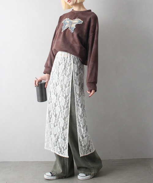 SpRay（スプレイ）の「裏起毛バタフライデニムトップス（スウェット・レディース・チャコールグレー/オフホワイト/ブラウン・FREE）」の15枚目の写真