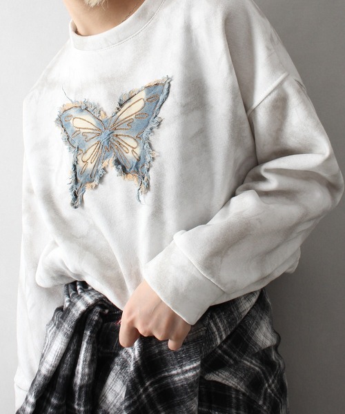 SpRay（スプレイ）の「裏起毛バタフライデニムトップス（スウェット・レディース・チャコールグレー/オフホワイト/ブラウン・FREE）」の22枚目の写真