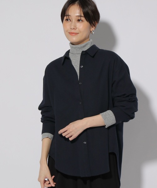 Elura(エルーラ)の「ミルドカルゼレギュラーシャツ/147934(シャツ/ブラウス・レディース・オフホワイト/グレー/ネイビー・FREE)」の3枚目の写真