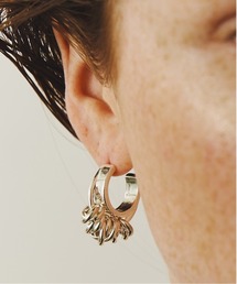 LAPUIS(sC)LAPUIS(sC)Volume Coil pierced earrings(sAXipj)