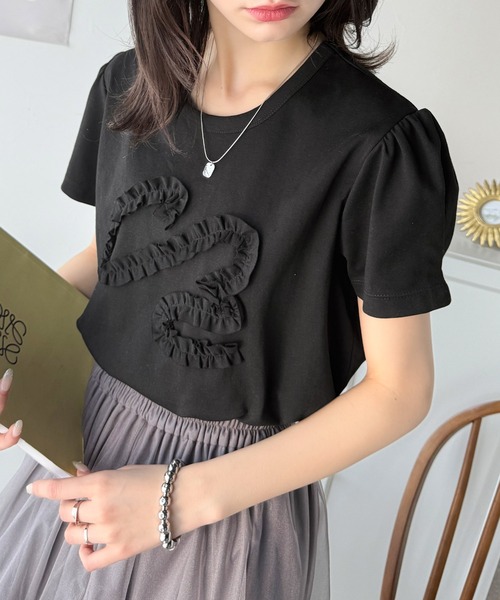classicalelf(クラシカルエルフ)の「フリル刺繍でエレガントに。シルケット風フリル刺繍パフスリーブプルオーバー(半袖)(Tシャツ/カットソー・レディース・イエロー/ブラック/ホワイト/チャコール・X-LARGE/SMALL/MEDIUM/LARGE)」の20枚目の写真