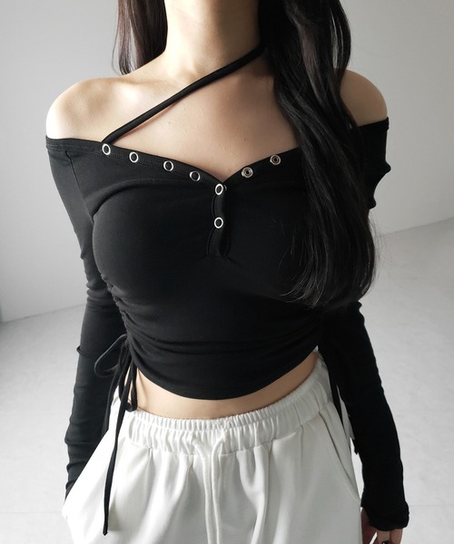 me+em select(ミームセレクト)の「【 2WAY / 裏起毛 】ナナメストラップスナップボタンシャーリングリボントップス / naname strap snap button shirring ribbon tops(Tシャツ/カットソー・レディース・ホワイト/ブラック・FREE)」の7枚目の写真