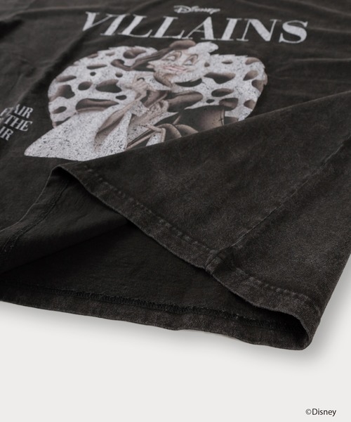 【Disney/ディズニー】 ヴィランズ スノーウォッシュ＆ヴィンテージ加工 ロングスリーブTシャツ オーバーサイズ（Tシャツ/カットソー）｜Disney（ディズニー）