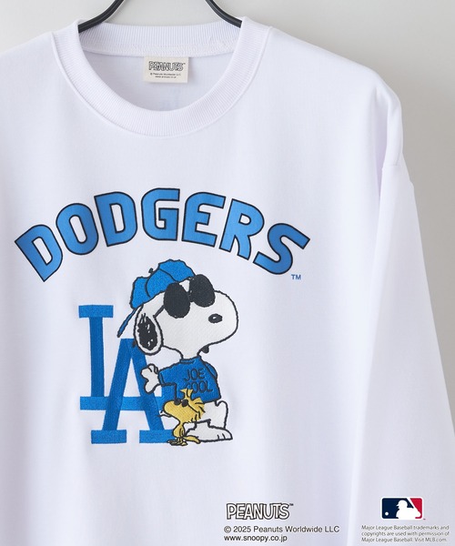 MLB(メジャーリーグベースボール)の「【MLB ×PEANUTS】オリジナルデザイン TCダンボール Tトレーナー ドジャース カブス ヤンキース ドロップショルダー ビッグシルエット ユニセックス(スウェット・メンズ・グレー系その他/ベージュ系その他/ホワイト系その他3/グレー系その他3/ベージュ系その他2/ブルー系その他2/ホワイト系その他・MEDIUM/LARGE/X-LARGE)」の11枚目の写真