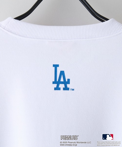 MLB(メジャーリーグベースボール)の「【MLB ×PEANUTS】オリジナルデザイン TCダンボール Tトレーナー ドジャース カブス ヤンキース ドロップショルダー ビッグシルエット ユニセックス(スウェット・メンズ・グレー系その他/ベージュ系その他/ホワイト系その他3/グレー系その他3/ベージュ系その他2/ブルー系その他2/ホワイト系その他・MEDIUM/LARGE/X-LARGE)」の18枚目の写真
