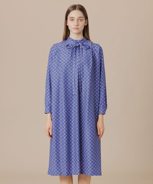 MACKINTOSH LONDON(マッキントッシュ ロンドン)の「ハミングバスケットプリントワンピース(ワンピース・レディース・ホワイト系その他/ライトブルー・40/38)」の6枚目の写真