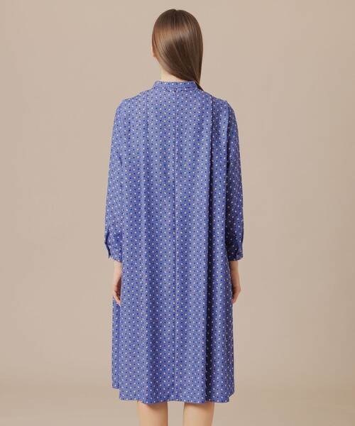 MACKINTOSH LONDON(マッキントッシュ ロンドン)の「ハミングバスケットプリントワンピース(ワンピース・レディース・ホワイト系その他/ライトブルー・40/38)」の8枚目の写真