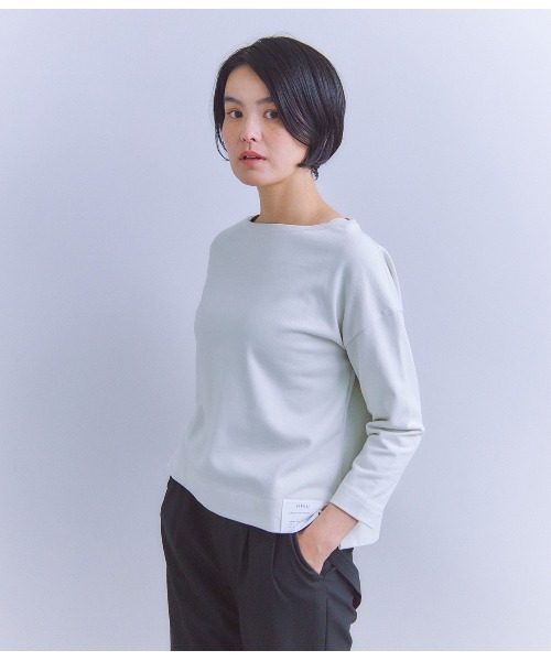 SIPULI（シプリ）の「French Terry ガゼット付きプルオーバー（Tシャツ/カットソー・レディース・ダークグレー/ピンク/ホワイト・2）」の2枚目の写真