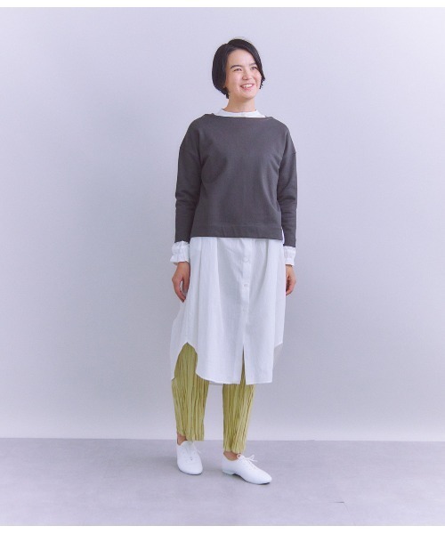 SIPULI（シプリ）の「French Terry ガゼット付きプルオーバー（Tシャツ/カットソー・レディース・ダークグレー/ピンク/ホワイト・2）」の21枚目の写真