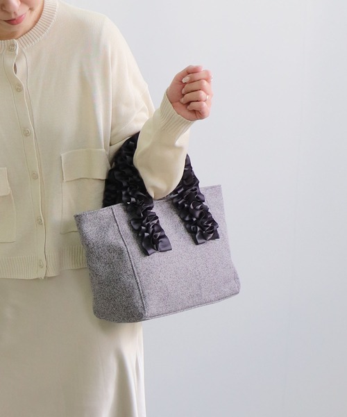 T・S・L（ティーエスエル）の「ハンドルフリルミニトートバッグ（トートバッグ・レディース・チャコールグレー/グレイッシュベージュ/ブルー・FREE）」の5枚目の写真