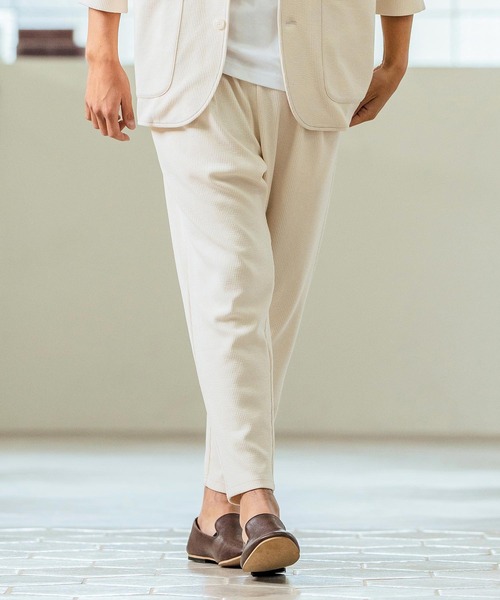 Magine(マージン)の「mp13238- Seersucker Two Tuck Design Tapered Pants ツータックパンツ(その他パンツ・メンズ・チャコール/キナリ/ブラック・44/46/48)」の2枚目の写真