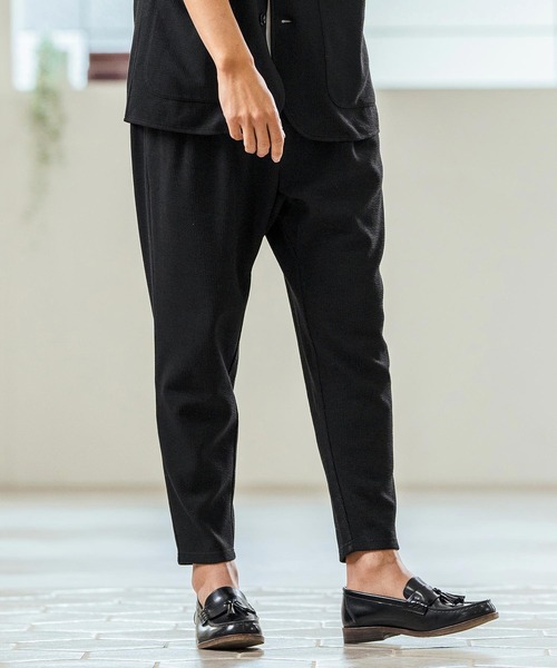 Magine(マージン)の「mp13238- Seersucker Two Tuck Design Tapered Pants ツータックパンツ(その他パンツ・メンズ・チャコール/キナリ/ブラック・44/46/48)」の3枚目の写真