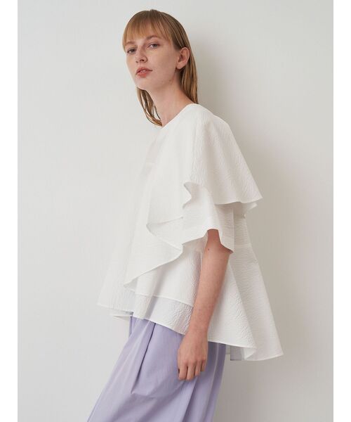 ELENDEEK（エレンディーク）の「ショルダーラッフルブラウス（シャツ/ブラウス・レディース・その他1/ブラック/オフホワイト・FREE）」の7枚目の写真