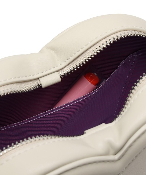 jouetie（ジュエティ）の「【jouetie / ジュエティ】 ハートチャーム付　ハートミニショルダーバッグ（ショルダーバッグ・レディース・ホワイト/ブラック/シルバー・FREE）」の11枚目の写真