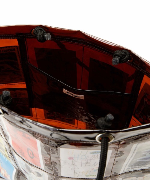 HEY!MrsROSE（ヘイミセスローズ）の「HEY! Mrs ROSE(ヘイ！ミセスローズ)Shield Motif Tote（トートバッグ・レディース・ブラウン/クリア/レッド/ブルー・FREE）」の18枚目の写真