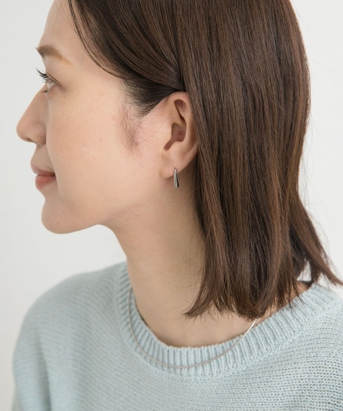 URBAN RESEARCH DOORS（アーバンリサーチドアーズ）の「ティアードロップピアス（ピアス（両耳用）・レディース・シルバー/ゴールド・ONE）」の3枚目の写真