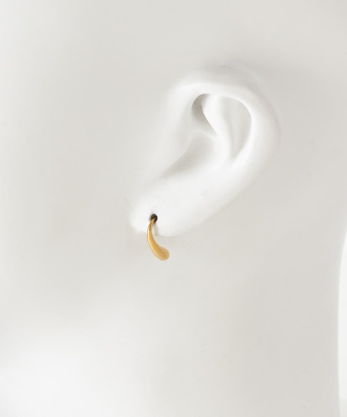 URBAN RESEARCH DOORS（アーバンリサーチドアーズ）の「ティアードロップピアス（ピアス（両耳用）・レディース・シルバー/ゴールド・ONE）」の9枚目の写真