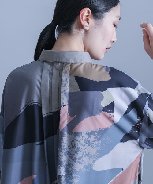 kOhAKU（コハク）の「アート柄シャツワンピース（シャツワンピース・レディース・グレー/ブラック・FREE）」の10枚目の写真